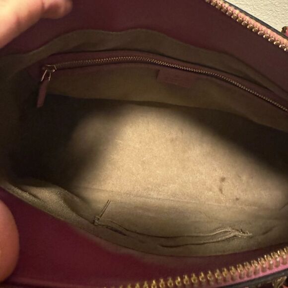 Gucci GG Supreme Monogram Top Zip Tote - Picture 6 of 7